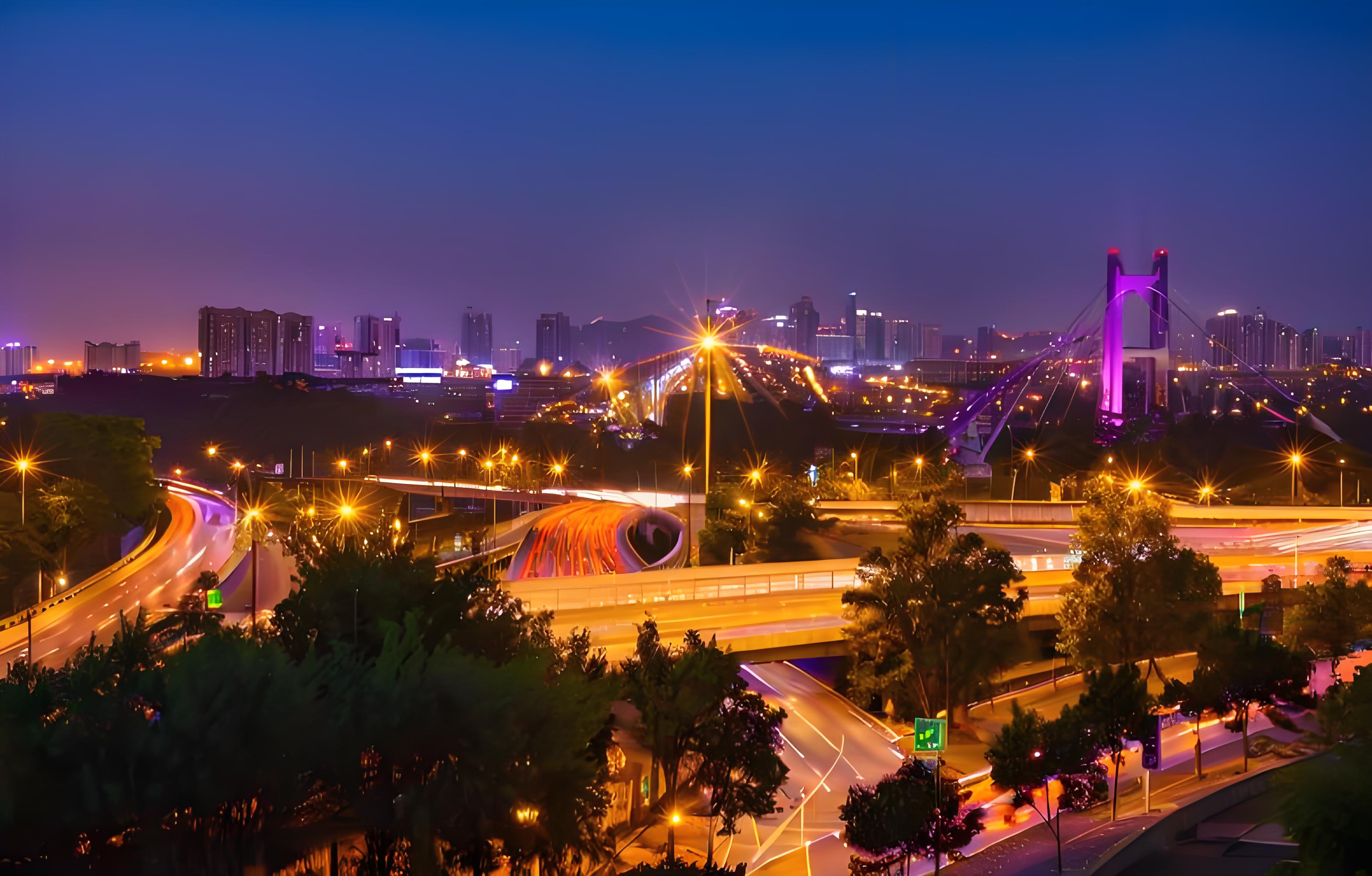 秋夜亮化：當(dāng)溫暖光影成為城市消費(fèi)的“黃金引流”